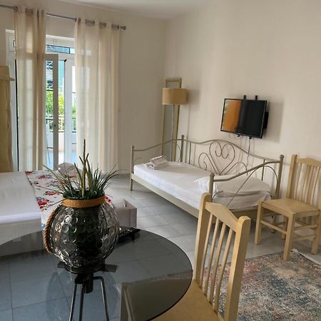 Mimi'S Apartments Vlore Bagian luar foto